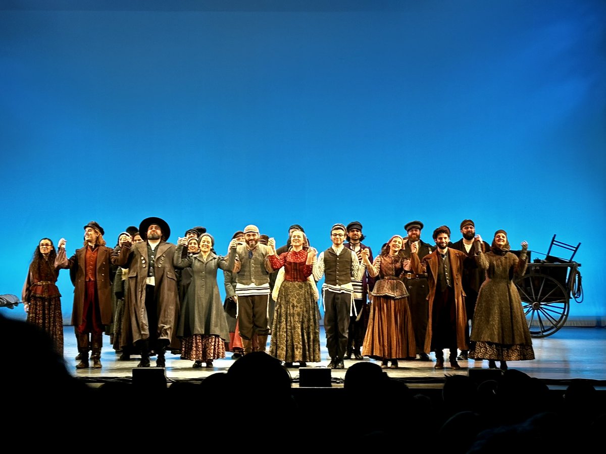 DesmondDevnich's tweet photo. TRADITION! 🎶 Enjoyed a poignant performance of @FiddlerBroadway’s #FiddlerTour at the QE @Vancivictheatre tonight. A theatrical masterpiece that is just as relevant today as when it was written. #fiddlermusical #fiddlerontheroof @BACTouring https://t.co/qfJ2LI9xEU