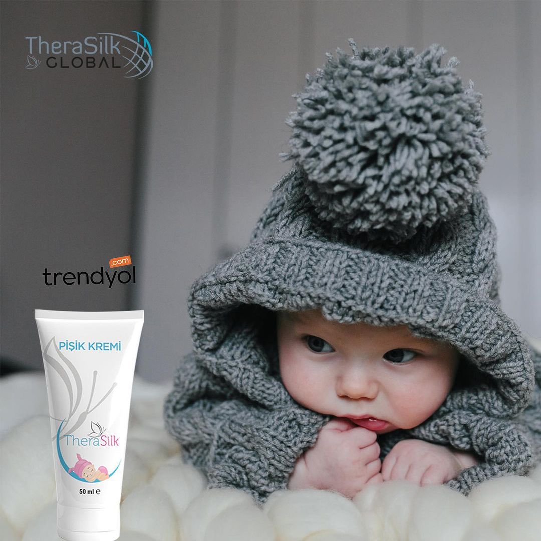 İpek Kolajenli yoğun bir nemlendirici olan TheraSilk Pişik Kremi su bazlıdır. Kolayca uygulanır ve yapışkanlık hissi vermez.🐣