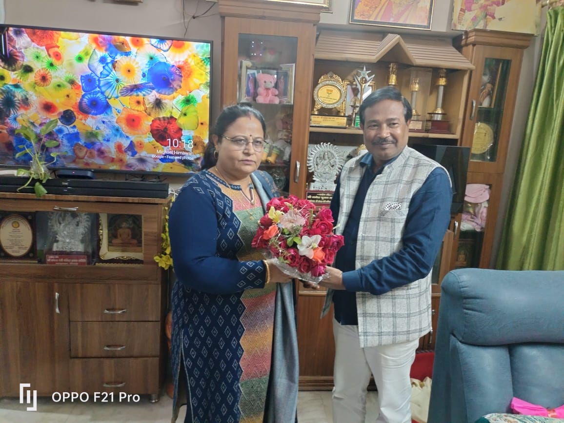 PradeepSinghSTP's tweet photo. महमूदाबाद विधानसभा की जनप्रिय विधायक श्रीमती आश��� मौर्या जी को जन्मदिन की हार्दिक बधाई एवं शुभकामनाएं।।
@AshamauryaB https://t.co/XgctNJzJDd