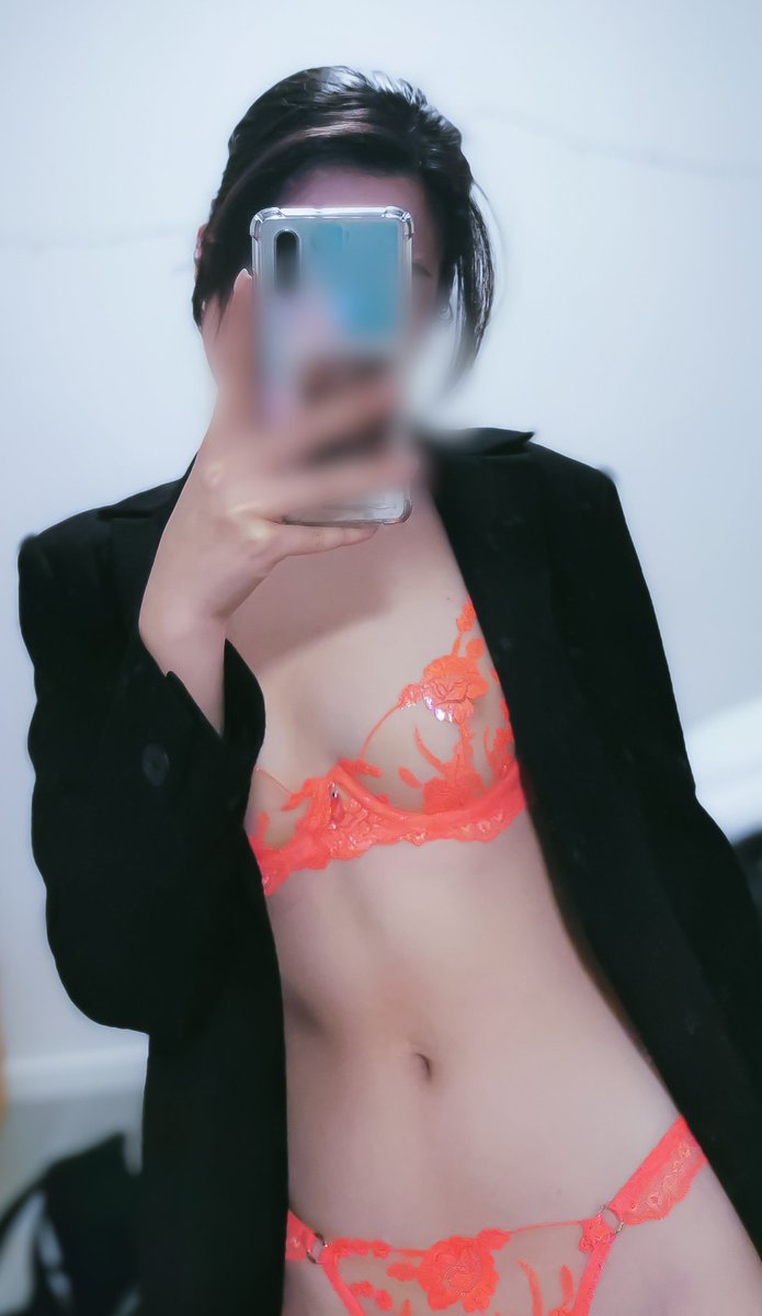 Getting ready to head back HKG for the festive break! It's been awhile 🧨🧨🧨.