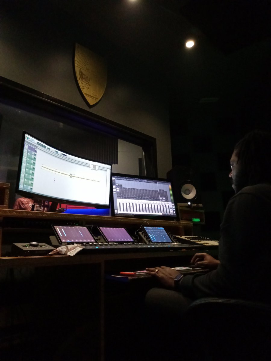 designbyhazema's tweet photo. @NewNuEnt 👨🏿‍🔧➕👨🏿‍💻🟰🪄💽🎶 https://t.co/tWBkJGjyfJ