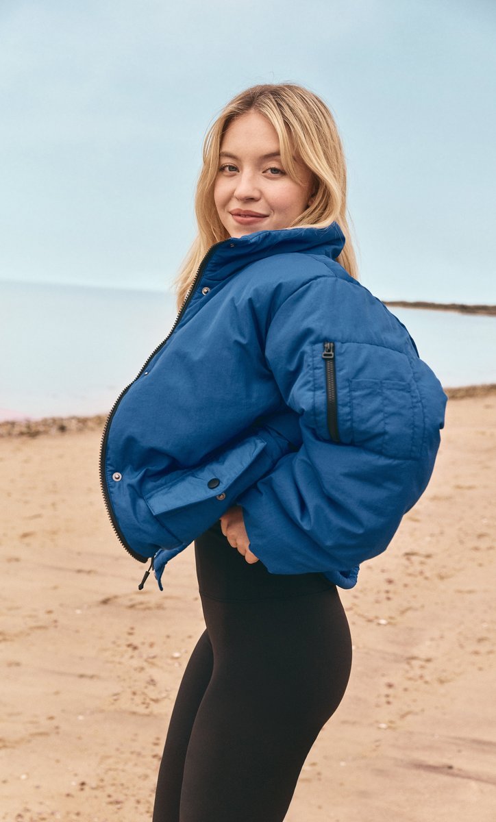 HighResBabes's tweet photo. Sydney Sweeney [2837x4705] https://t.co/uqUpjRc0lY
