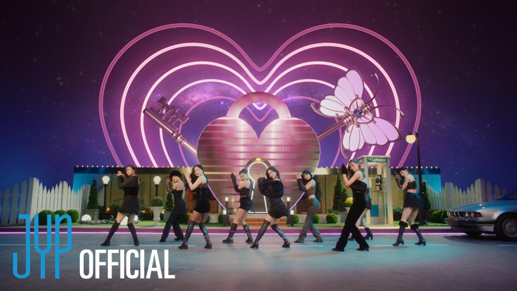 girlgrouparea's tweet photo. Wdyt mv new english song gg! Twice?? https://t.co/qAOujRdFA2