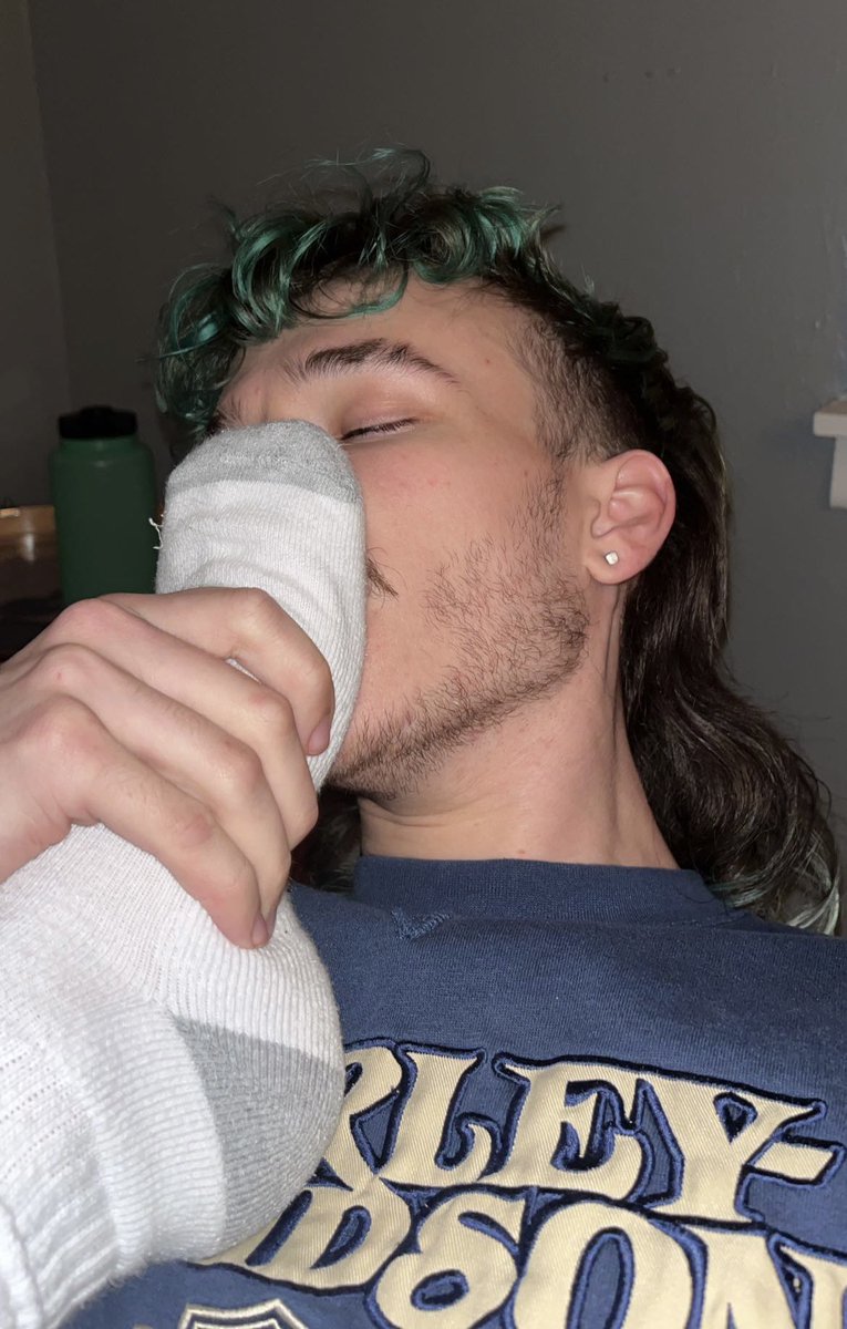 Fm5B_nqWYAE6BST?format=jpg&name=medium