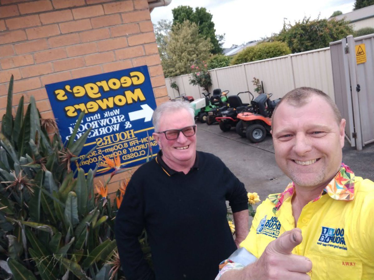 coolaquasprings's tweet image. When we had our mental health day, Jordy went above and beyond with his trendy new shirt. He snapped a stack of selfies with our beloved customers.  Check out the album here
photos.app.goo.gl/4uaYg6HBtQikyY…
#WorkingHard #SpringWaterDelivery #CoolAquaSprings