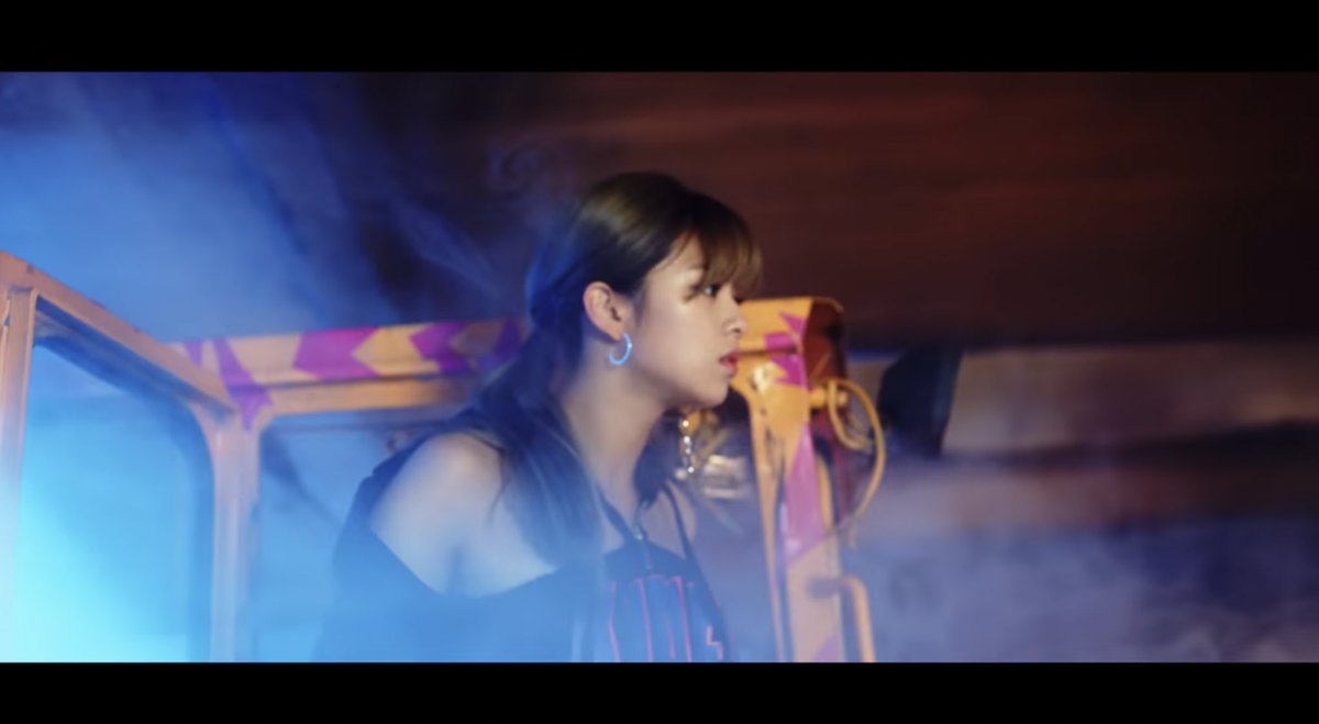 JY_station's tweet photo. 트와이스 탈 것 담당 유정연 https://t.co/c0a6spoaKF