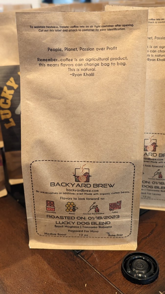 My #LuckyDog #cooldog working for me!

@cooldognfts #coffee @backyardbrew___ #strong #caffeine #fresh #tanzania #robusta #brazil #mogiana #LFG #woof #pack #aroma #love #brew #wholebean 

Buy it here: backyardbrew.com/products/lucky…