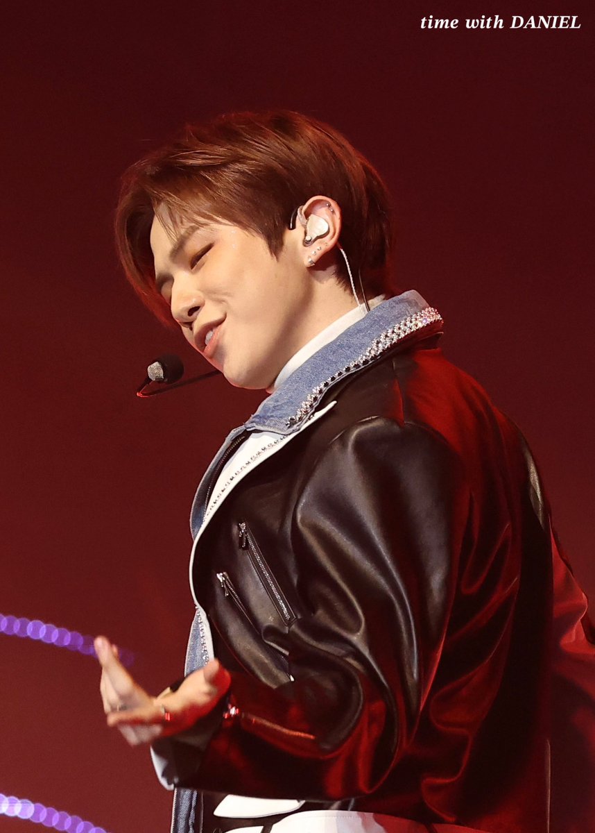 timewithDANIEL's tweet photo. 230119 ♡ SMA 서울가요대상 

#KANGDANIEL #강다니엘  #カンダニエル https://t.co/MVsbYbn7qD