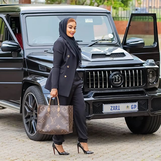 ZaritheBoss10's tweet image. 