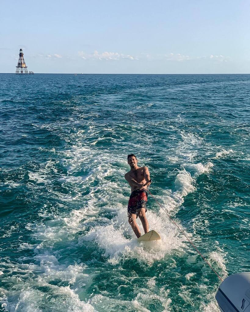 I meannn. 😍

So grateful for the last few weeks of family + rest + special days in wildly beautiful places. instagr.am/p/Cnn9__3KiBA/