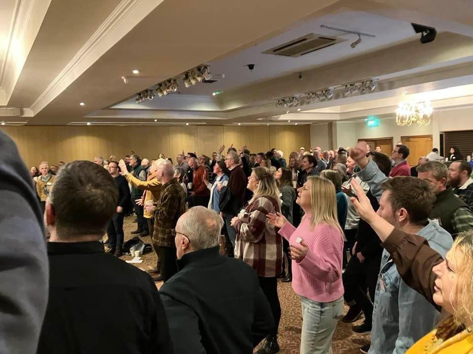 peteedinburgh2's tweet image. A joy to see 200 Scottish evangelical pastors &amp;amp; leaders across denominations &amp;amp; streams gather for 2 days of prayer &amp;amp; fasting in Falkirk. 
Praying for the success of the gospel, the growth of the church, His Kingdom to come &amp;amp; His name to be glorified in our time.
#Revival