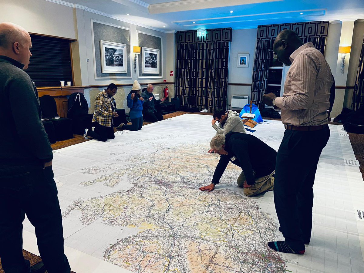 peteedinburgh2's tweet image. A joy to see 200 Scottish evangelical pastors &amp;amp; leaders across denominations &amp;amp; streams gather for 2 days of prayer &amp;amp; fasting in Falkirk. 
Praying for the success of the gospel, the growth of the church, His Kingdom to come &amp;amp; His name to be glorified in our time.
#Revival