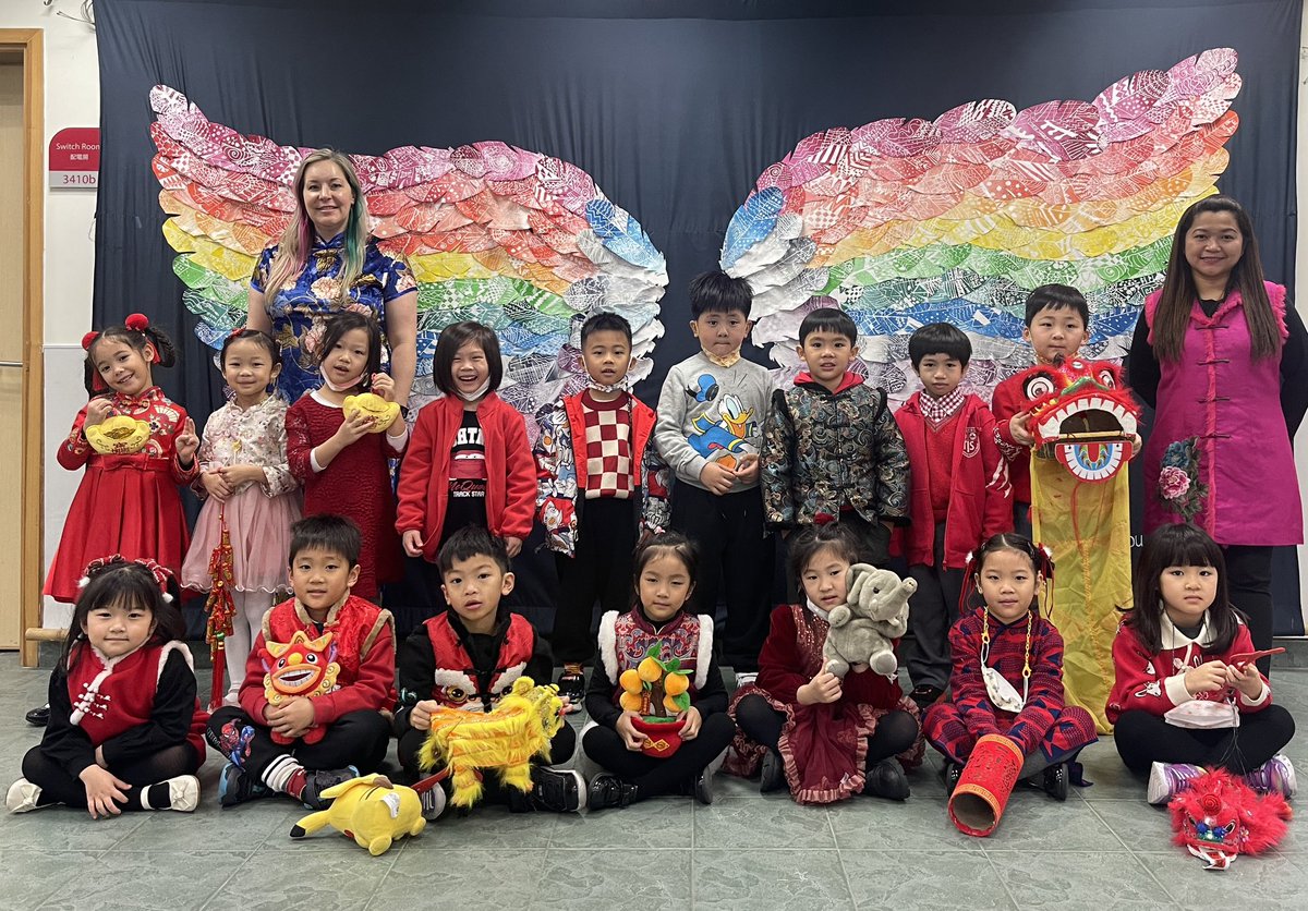 Whitney Elliott tweet media