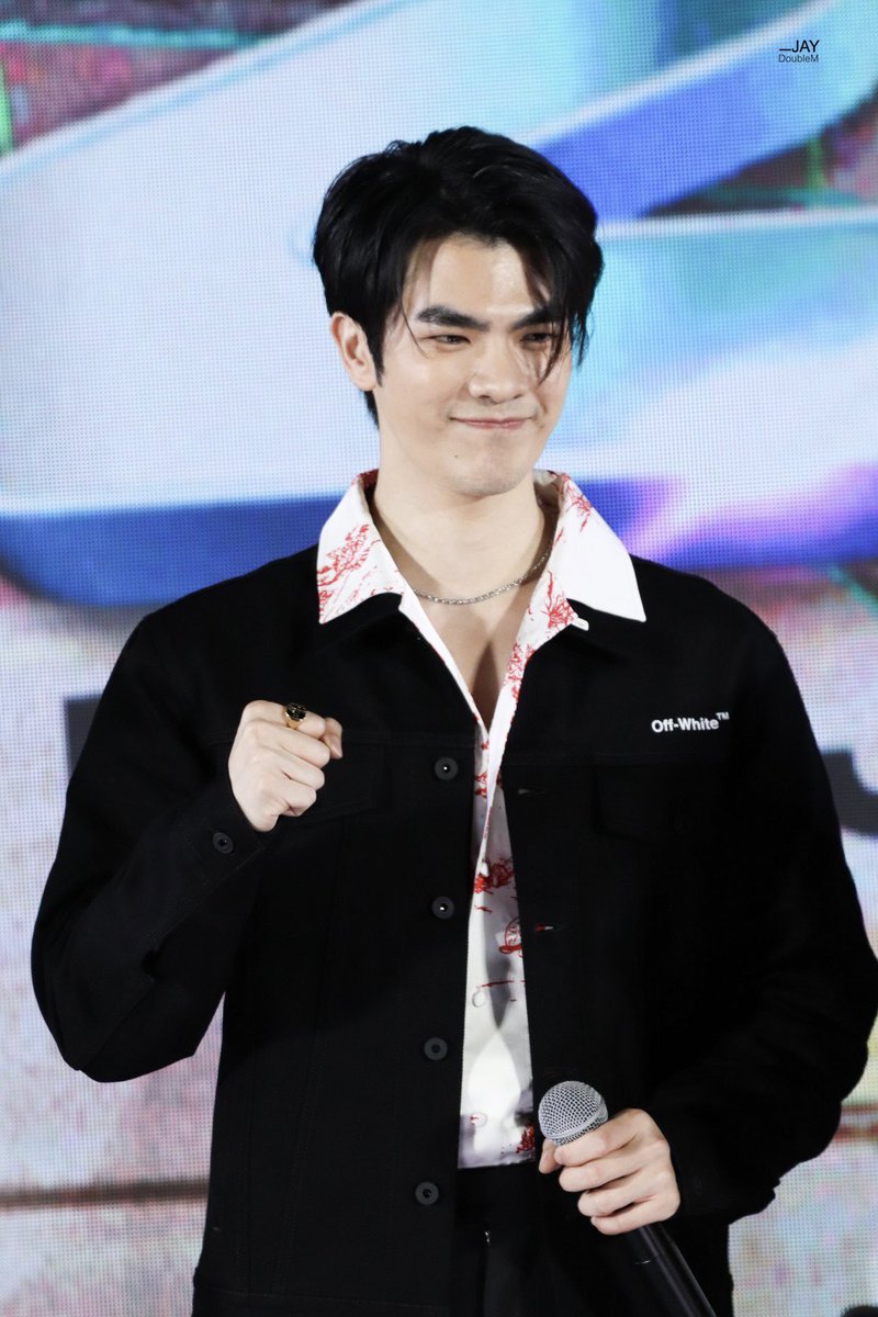 jaydouble_m's tweet image. เป่ายิงฉุบบบ🤞🏻😜

#MilePhakphum #GreenyRose  #BOC2023Projects @milephakphum