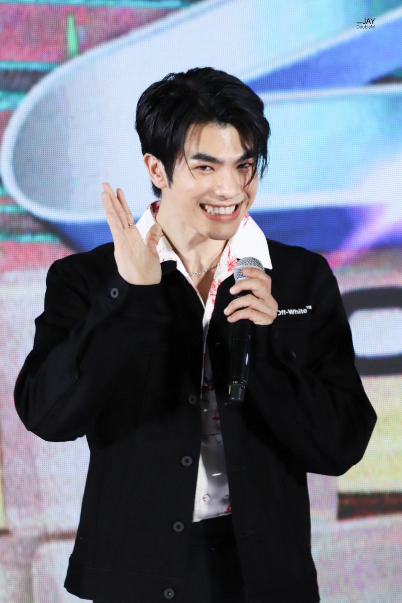 jaydouble_m's tweet image. เป่ายิงฉุบบบ🤞🏻😜

#MilePhakphum #GreenyRose  #BOC2023Projects @milephakphum