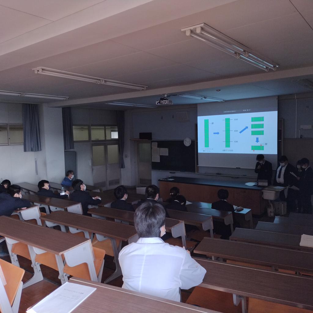 sakai_tech's tweet photo. 本日は、さんねの系での課題研究発表会
１年間取り組んだ研究をみんな前で発表
各クラスで１番よかった内容が１月31日に１・２学年の前で発表するよ
���うご期待！！ https://t.co/h6R3hKdn5x