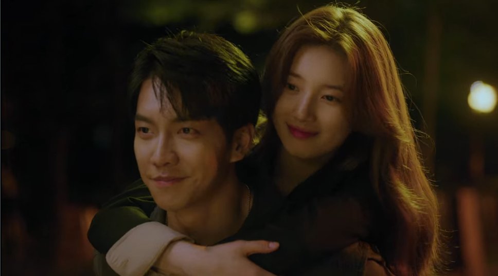StandardMuse's tweet photo. "This reminds me of my dad. He used to carry me like this."
"Just ask me. I'll carry you whenever."
#vagabond #LeeSeungGi #BaeSuzy #ChaDalGeon #GoHaeRi https://t.co/IMDbteuNEC