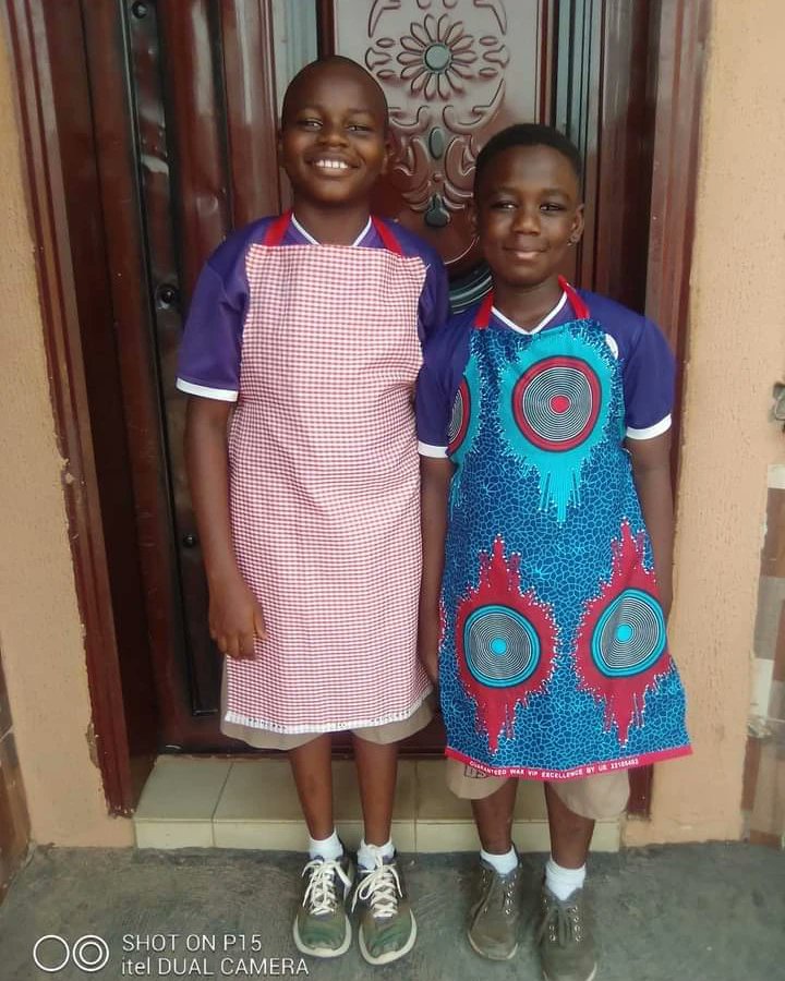 DaystarPrivate_'s tweet photo. Showing off their creativity and sewing skill as they make their very own hand-made aprons.👏👏#DIYfun
#OsunState #Osogbo #Schoolsinosun #backtoschool #SchoolsinOsogbo #Osunschools #Osogboschools #bestosunschools #sciencepracticals #educationfacts #TGIF #handmade https://t.co/nKGybten7f