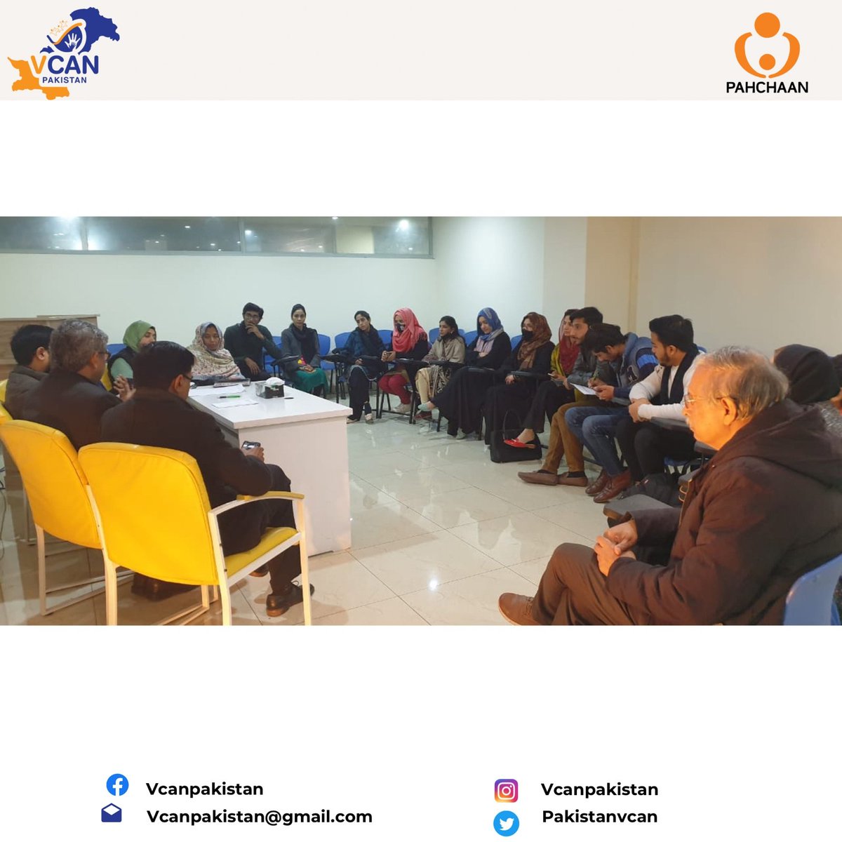 PakistanVcan's tweet photo. To give awareness , VCAN Pakistan team along with PAHCHAAN visited Talon Institute of Higher Studies. Students were given awareness about mental health issues and their role as youth in protecting Children in community.
#vcanpakistan #pahchaan https://t.co/b4ozaQvMWX