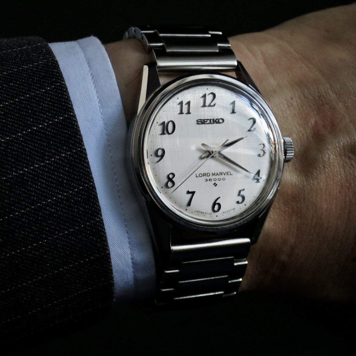 vintagebutsmart's tweet photo. Seiko Lord Marvel 36000 linen dial paired with Sony wena 3.
.
#lordmarvel36000 #seikolordmarvel #seikovintage #vintageseiko #seikoholic #wena3 #canons120 https://t.co/F69xinzfHX