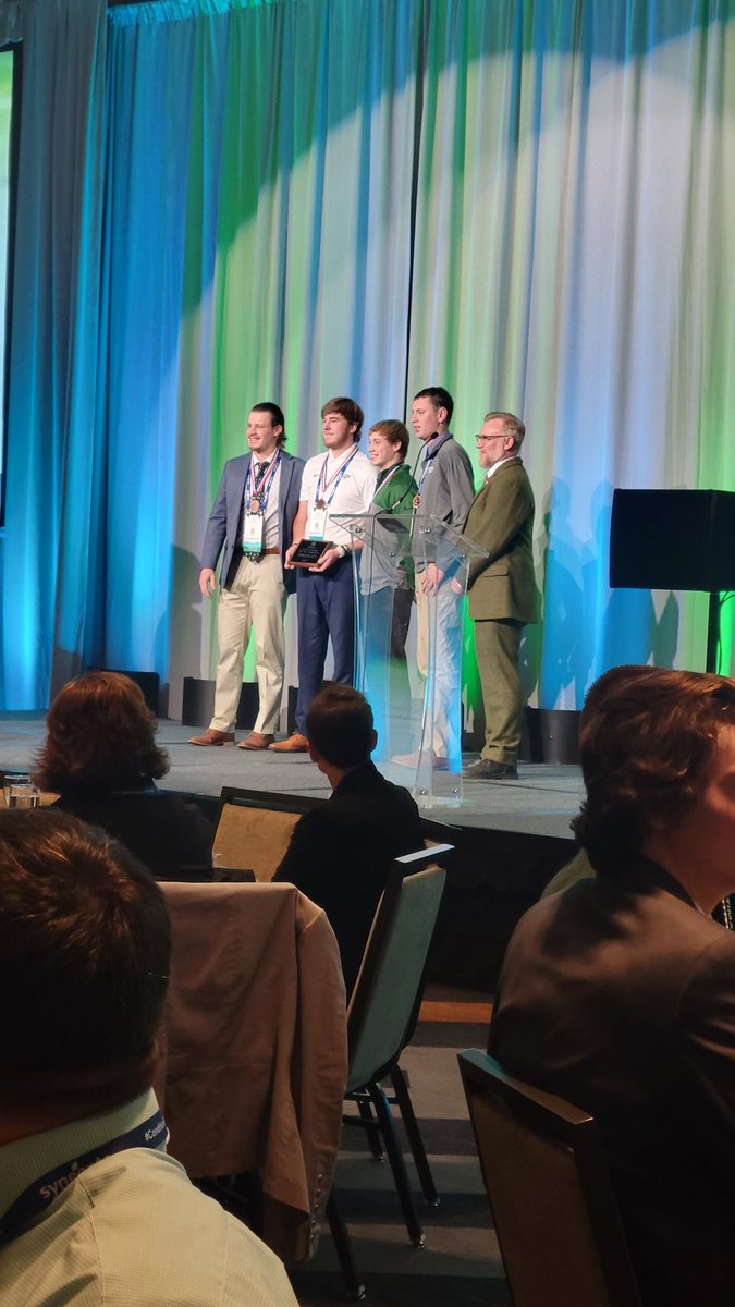 LeeMeeteren's tweet photo. Congrats kirkwood students on 3rd place @iowa_stma @FieldExperts https://t.co/fcTNYG0Dv1