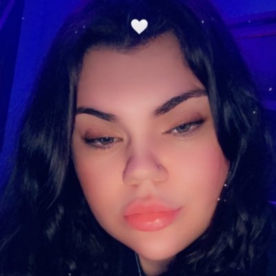 pinkskiesemily's tweet photo. #NewProfilePic https://t.co/mm4RGLALgx