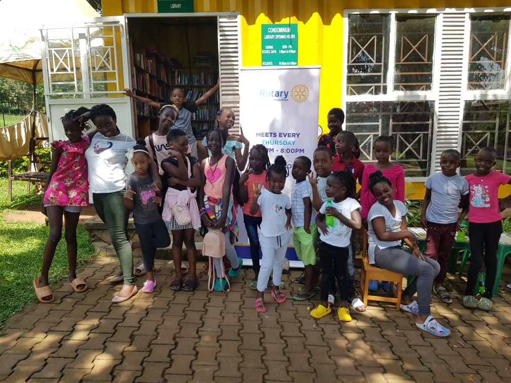 RC_Ntindametro's tweet photo. Day 3 #my of D.E.A.R week conducted by Rotary Club of Ntinda Metro at Bugolobi Condominium Community Library!! @RotaryBelep @mikesebaluken @DGKenMugisha @rotaryd9213 https://t.co/eKklCGFsDr