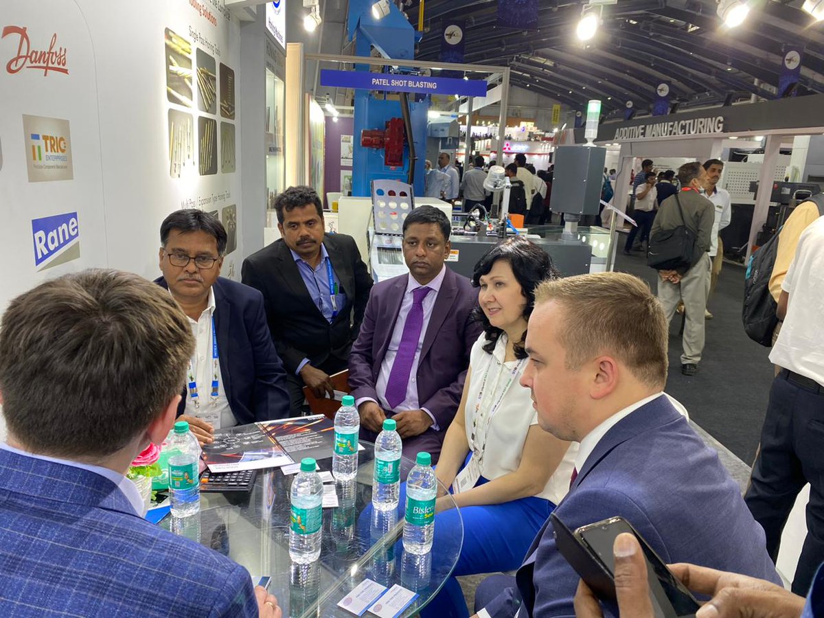 abhi_fine's tweet photo. We are having an amazing time at #IMTEX2023 in #Bengaluru. Here are the quick glimpses of our Day 1 at the event. Come visit #AbhiFine in #IMTEX
#Exhibition #machineexhibition #honingmachine #honingtools #honing #singlepasshoningtool #precisionmachining #abhifineproducts https://t.co/rAfq24U5Ku