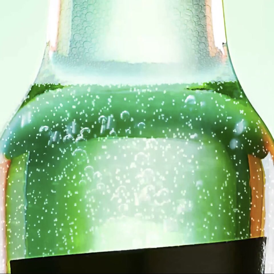vkdrink's tweet photo. BREAKING: Kim Kardashian has reportedly purchased a brand new VK for $3,000,000 https://t.co/RX0EdWztrT