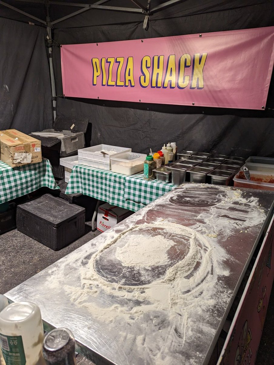 Love_SE4's tweet photo. If you head to @brockleybrewery this weekend. There's a really great deal on Pizza from #PizzaShack I can confirm they are delicious 😋😋😋😋😋👍🏻😁❤️ https://t.co/IwPGLT9XvB