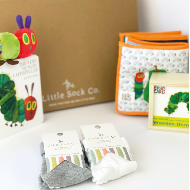 LittleSockCo's tweet photo. Give a gift that lasts with our perfectly practical gift sets.
The #hungrycaterpillar is a classic, it comes with optional add ons in this Design Your Own gift set, incluuding these gorgeous wooden dominos.
#forthesmall #shopsmall #heritagetoys #originalgifts https://t.co/8Fe0pDyTFU