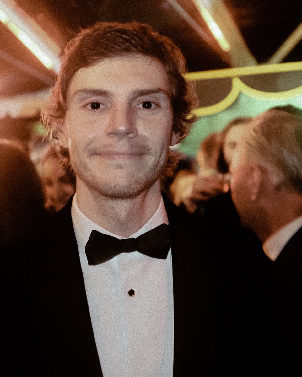 evansmidnight's tweet photo. happy birthday to this ray of sunshine!!🥳🫶🏻 https://t.co/OLnnMVhp4z