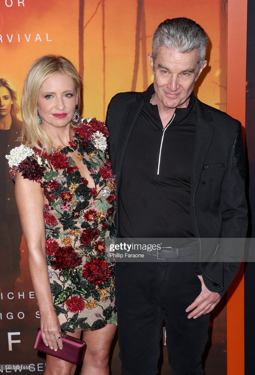 jamie_marsters's tweet photo. .@JamesMarstersOf &amp; @SarahMGellar reunited at the @WolfPackOnPPlus premiere in LA last night!

#JamesMarsters #SarahMichelleGellar #SMG #WolfPack #ParamountPlus #Buffy #BuffytheVampireSlayer #BtVS https://t.co/sQfr69jAIH