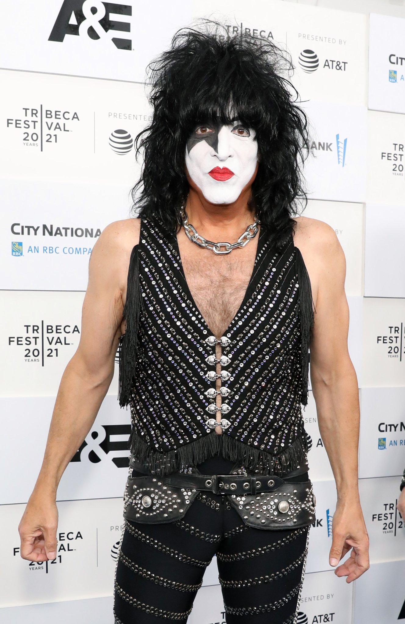 Happy birthday to this big guy Happy birthday Paul Stanley hope you´ll have a great day 