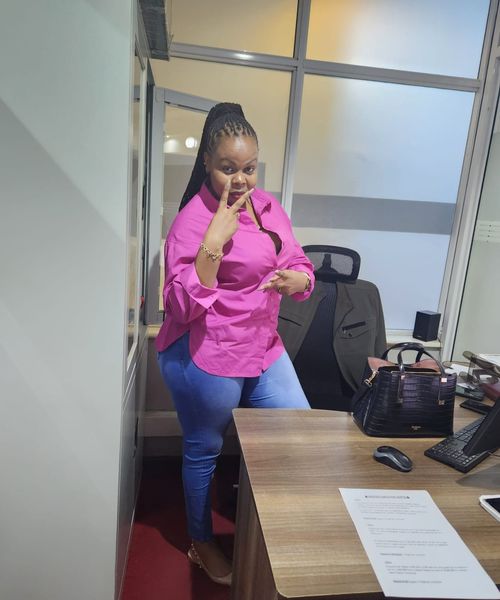 Umuthi #Canjamuka ikoragwo iri kwirekereria tupu tuingire weekend stress free na <a href="/wakirumba1/">wakirumba</a>. On the decks ni <a href="/DJJey254/">Dj Jey254</a> na <a href="/DjQariz/">DJ Qariz Kenya</a> Chapa request SMS 20014