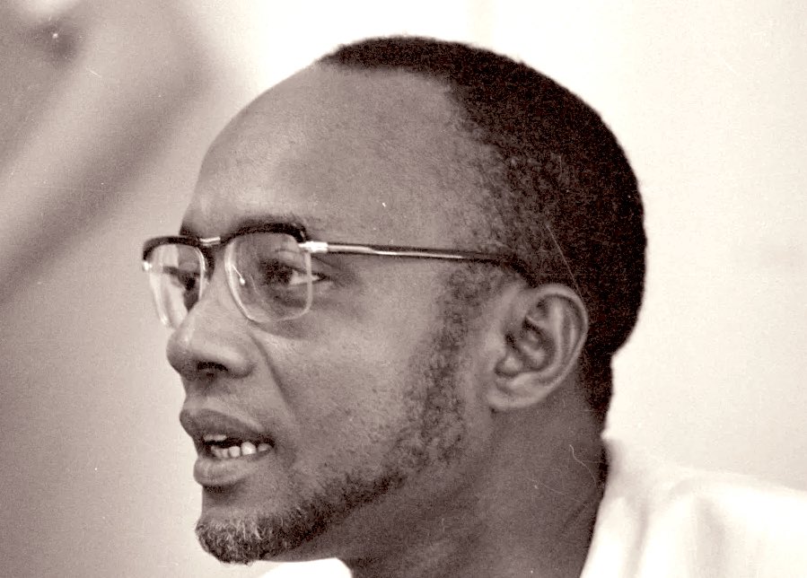 Nath_Yamb's tweet photo. Le 20 janvier 1973 à Conakry, la police secrète portugaise faisait assassiner Amilcar Cabral, leader indépendantiste de Guinée-Bissau et du Cap-Vert. Comme toujours, il y a des Africains qui acceptent de servir de bras armés à l’impérialisme pour tuer leurs frères. Crie son nom! https://t.co/lKcOSgeIY6