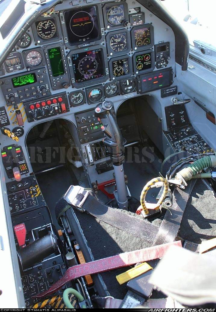 Stam_A337's tweet photo. 🇬🇷 Hellenic Air Force
T-6A Texan II, s/n 038
Tanagra AFB, 5/11/2015
#HAF #T6A #Texan #TanagraAFB #HAFOpenDays15 #cockpit @RaytheonDefense https://t.co/zZuIcC1urq