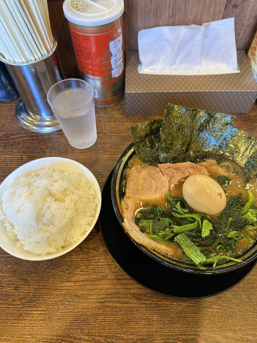 harashin69's tweet photo. 今年のラーメン探訪4連発
#君津環屋
#君津帝王拉麺
#鴨川馬琴
#ちばから
#ラーメン https://t.co/eOIYkHJge8