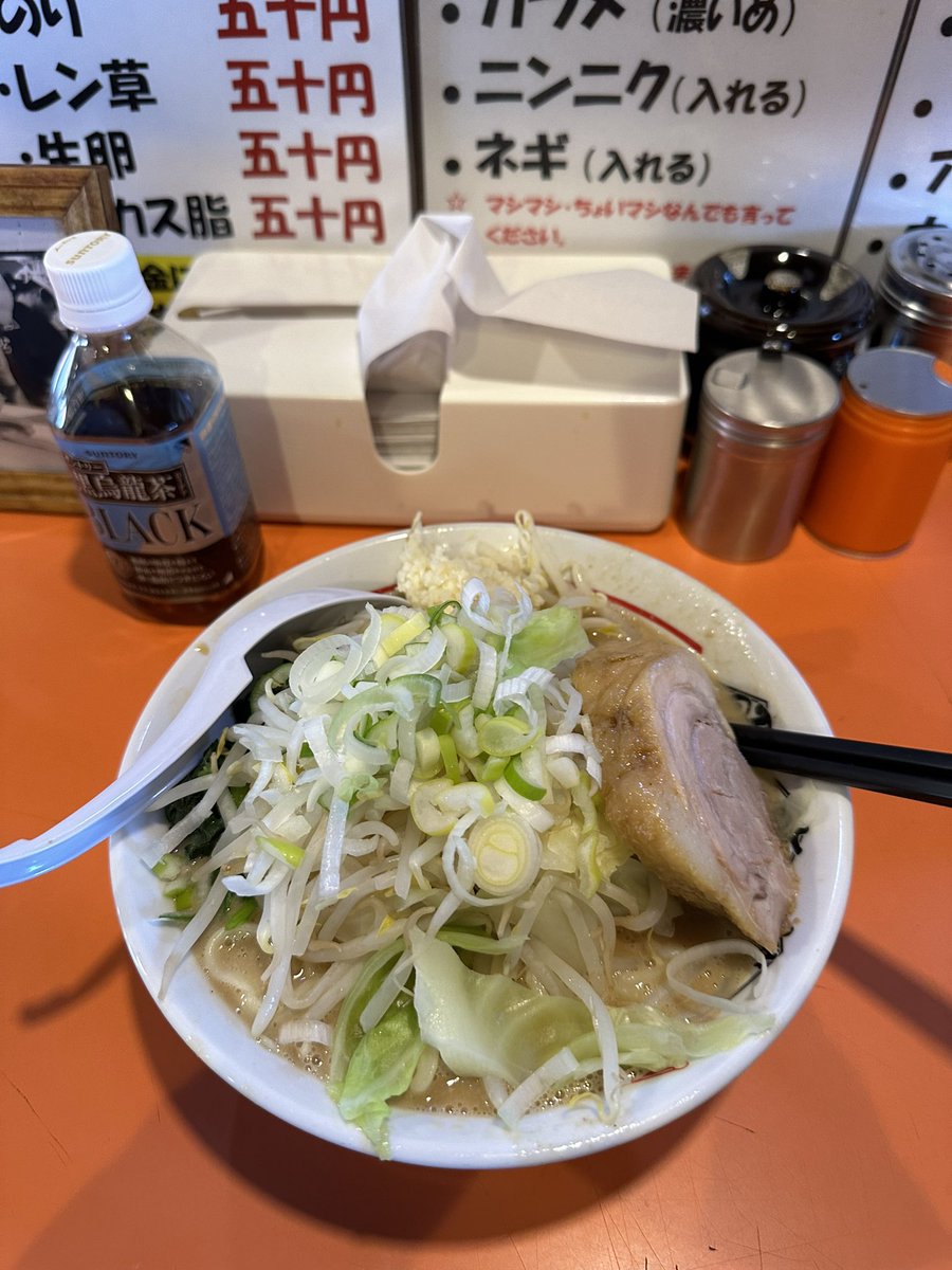 harashin69's tweet photo. 今年のラーメン探訪4連発
#君津環屋
#君津帝王拉麺
#鴨川馬琴
#ちばから
#ラーメン https://t.co/eOIYkHJge8