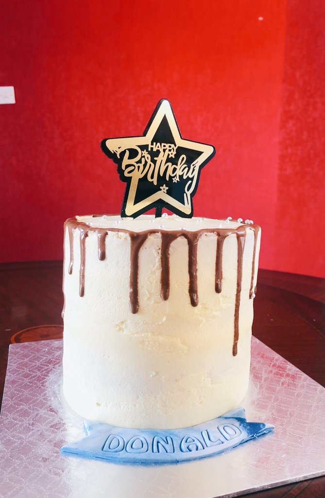 A custom made cake for Donald. They asked for simple and nice, we delivered.
Allow us to make your day with our custom made cakes

Whatsapp: 76232405