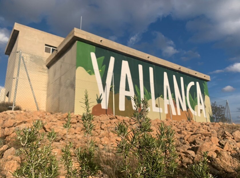 VilladeVallanca's tweet photo. Graffiti 🖍️
@detripasaerosol
#Vallanca #Negrón #RincóndeAdemuz #Valencia #ComunidadValenciana #ComunitatValenciana #poblesvalencians #valenciaturisme #valenciaterraimar #valenciainterior #visitvalencia #turismodeinterior #igersvalencia #igerscomunitat… https://t.co/YmZ1JutdhE https://t.co/RK1nB4ZRGI