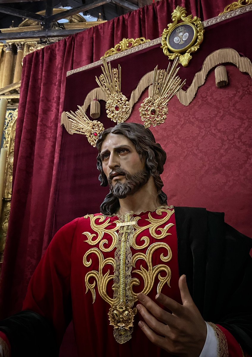 CULTOS 2023| Nuestro Padre Jesús de la Oración en el Huerto ya estan dispuesto en el Altar Mayor para la celebración de los Solemnes Cultos en su honor que comienzan en el día de hoy.

El exorno floral está formado por rosas rojas y lentisco.
