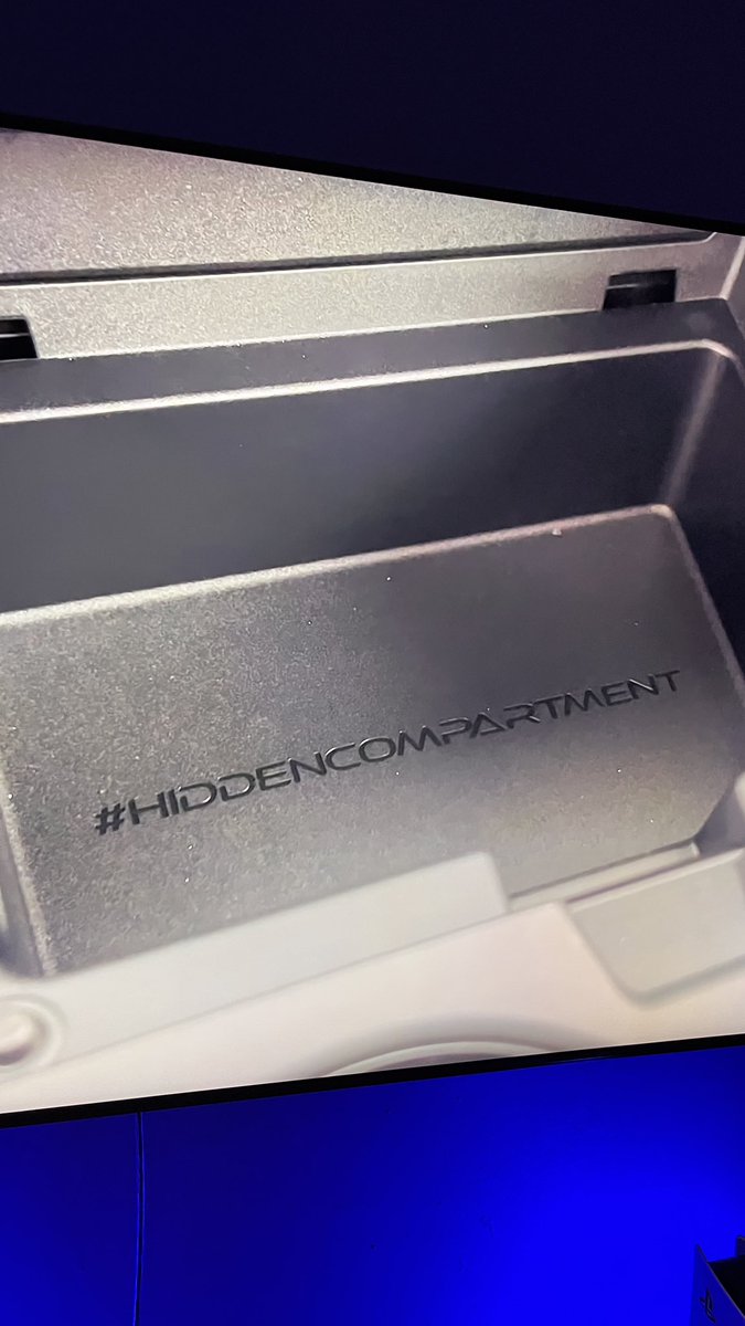 Eccentech's tweet photo. What was Toyota thinking when they put #HiddenCompartment in their hidden compartment of the 2023 Toyota Prius 😂😂 https://t.co/OYVVzpl1rN
