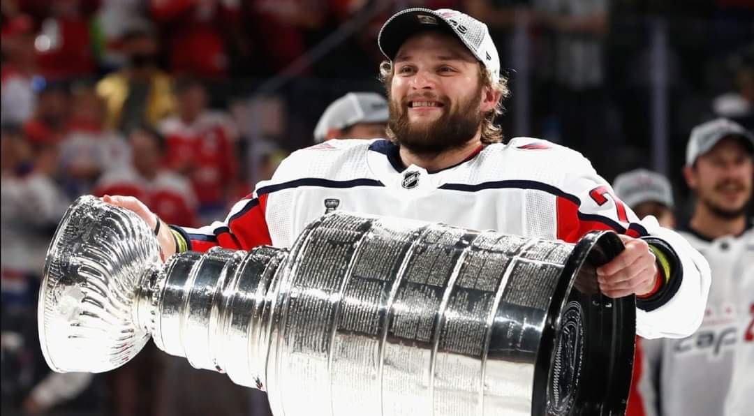 VeckansNHL's tweet photo. #VNHLhistory AUSTRALIENS GRETZKY! ๐ฆ๐บ Nathan Walker mรฅ vara fรถdd i Cardiff i Storbritanien, men han vรคxte upp, och fick sin tidiga hockeyfostran i Australien.
https://t.co/PSYp4Irbrz
#VNHLhistory #VeckansNHL #NathanWalker #NHLse #hockeyhist #hockeyhistoria https://t.co/wUDUgs4SmL