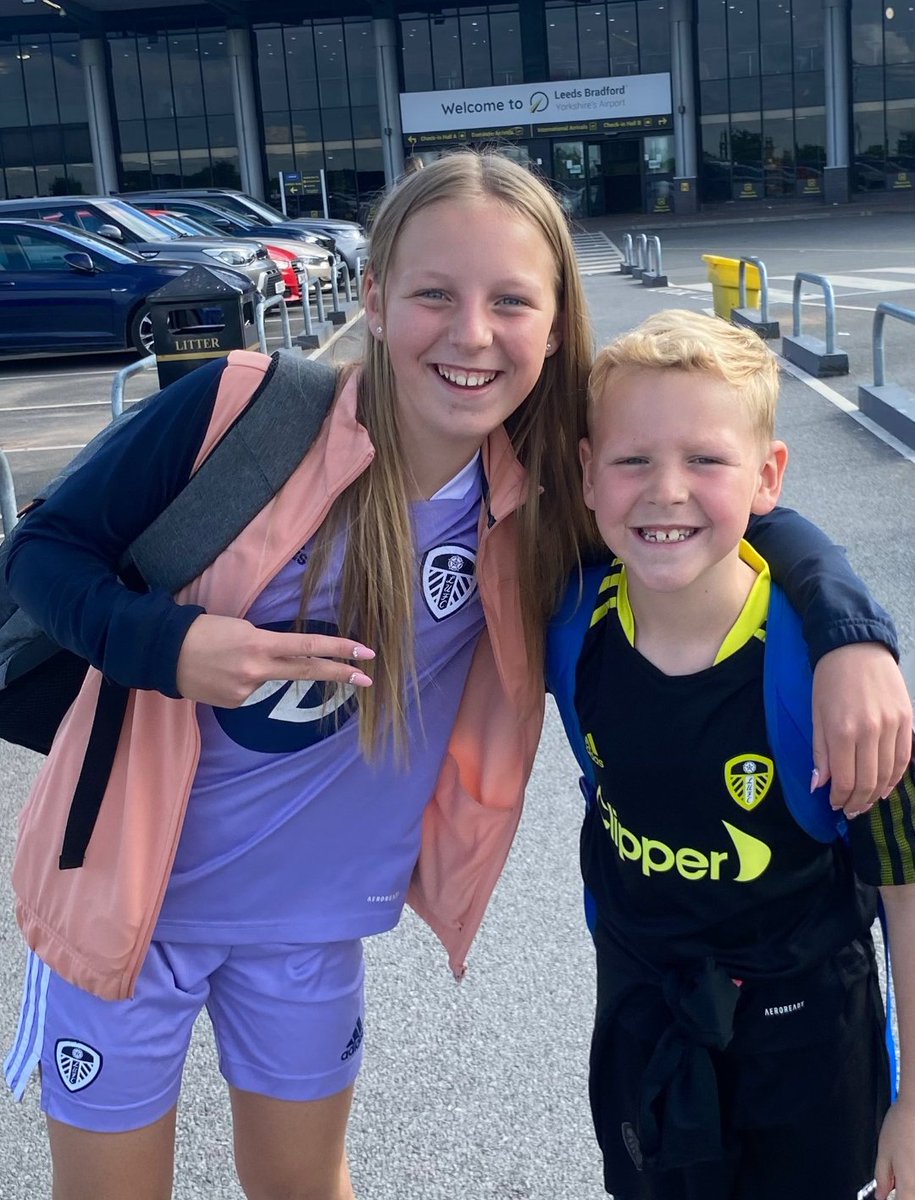 I support <a href="/LUFC/">Leeds United</a> because I was born n bred in Leeds. My cousin <a href="/Kalvinphillips/">Kalvin Phillips</a> played for them. I love sitting with my mum &amp; dad to watch the games. The atmosphere in the stadium is unbelievable thats my best memory. Oh &amp; I love singing the songs!
Belle - Howden AFC U13 Girls