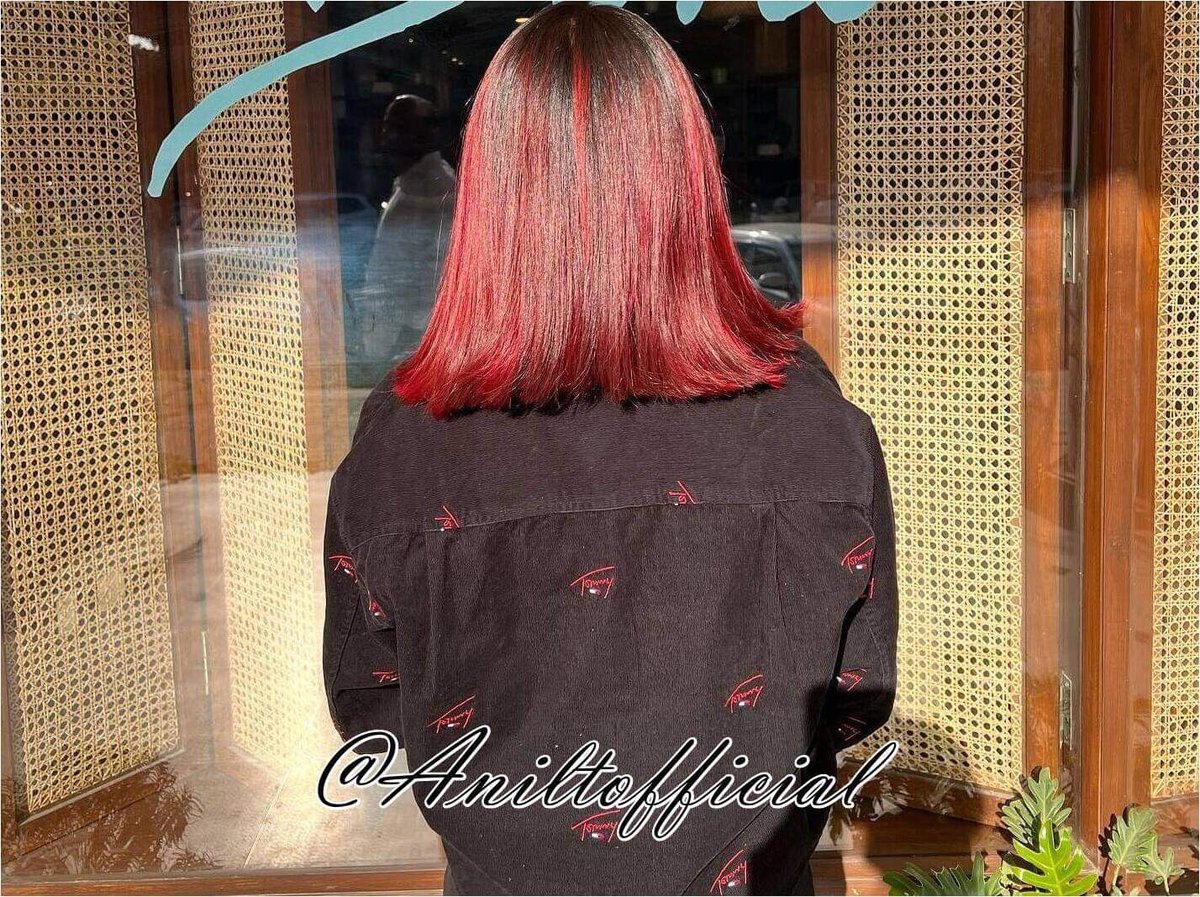 AnilTOfficial's tweet image. Blood 🩸 Red Shade with minimal burgandy Shade ✨.
.
. #haircare #Redcolour #hairstyle #Haircolor #Haircolors #makeuplover #SaloneTwitter #freelancer #hair #Beautystyle #beauty #makeup #fashion #model #Newdelhi #Happyclients #salon