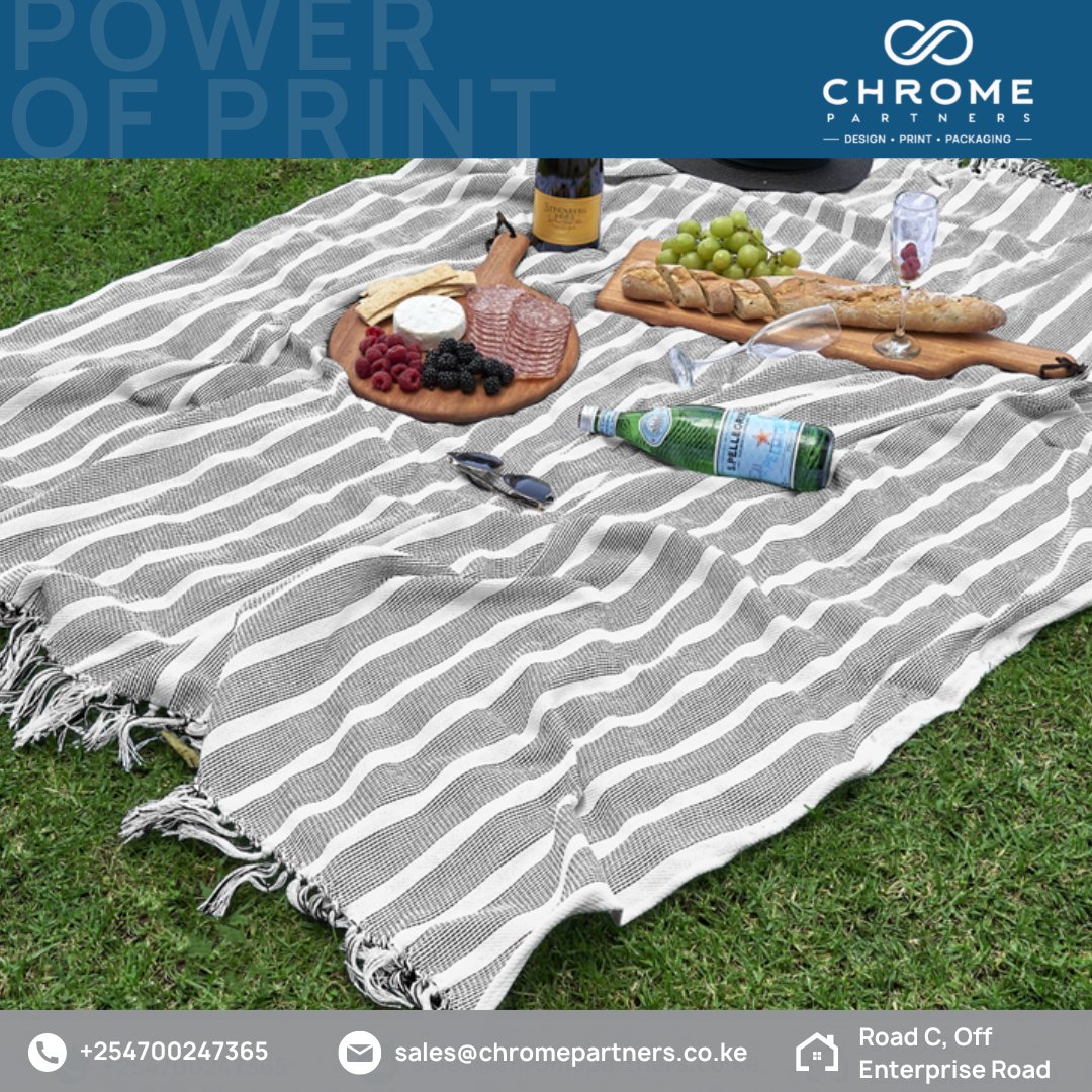 ChromePartners's tweet photo. The weekend is finally here!!
Cozy up in style with our branded throw blanket.
Click link in bio to get yours.
#Chromepartners
#ThePowerofPrint
#2023Notebooks
#Branding
#Printing https://t.co/n01SdJTAhY