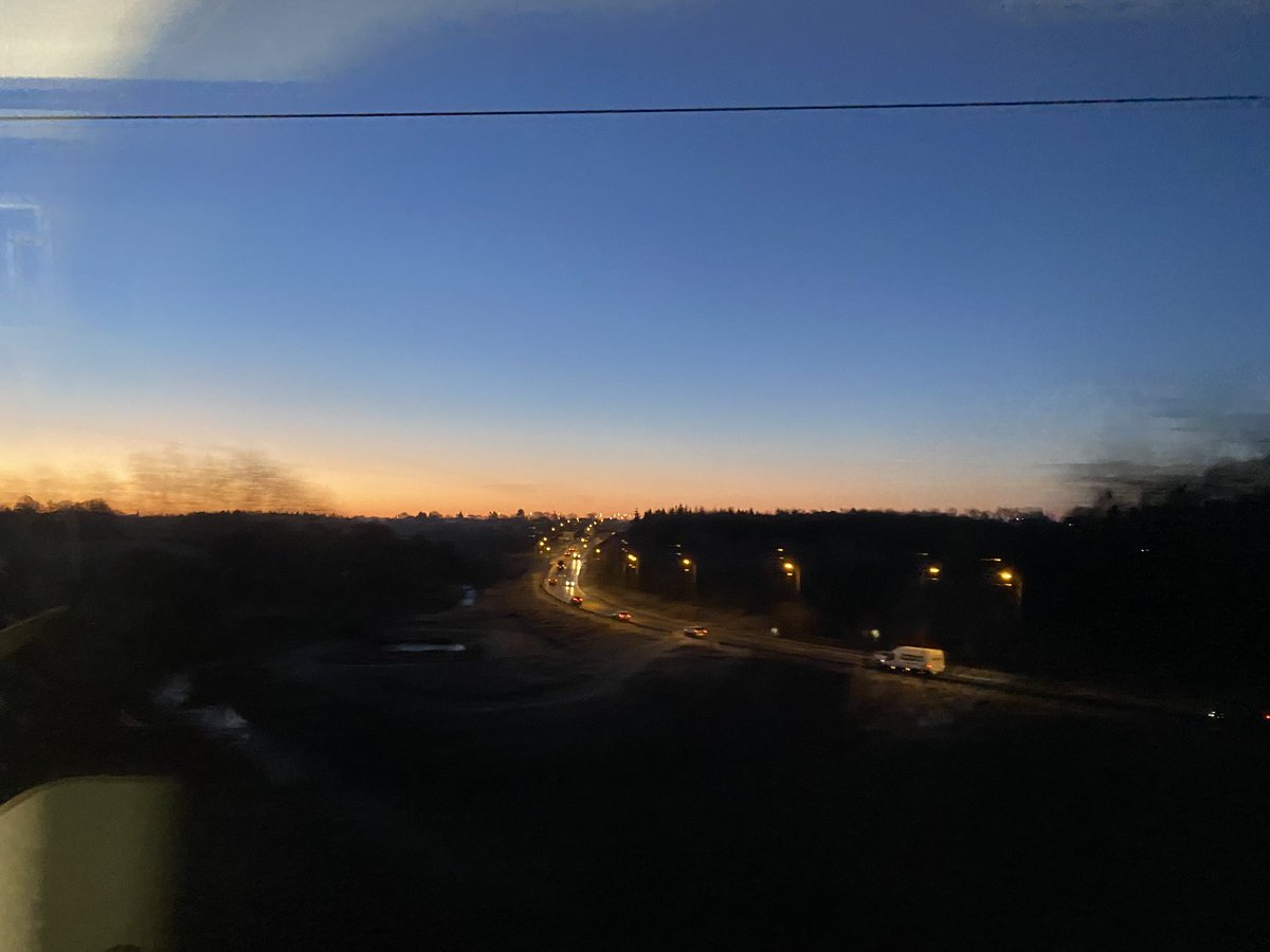 DagmarKerr2's tweet photo. Beautiful sunrise on my way to Edinburgh. Going to present to Trainees in Paediatric Dentistry about a #RightsBased approach to supporting children and young people with additional needs @ChildHealthScot @CDO_Scotland https://t.co/6Jwt2n4toN