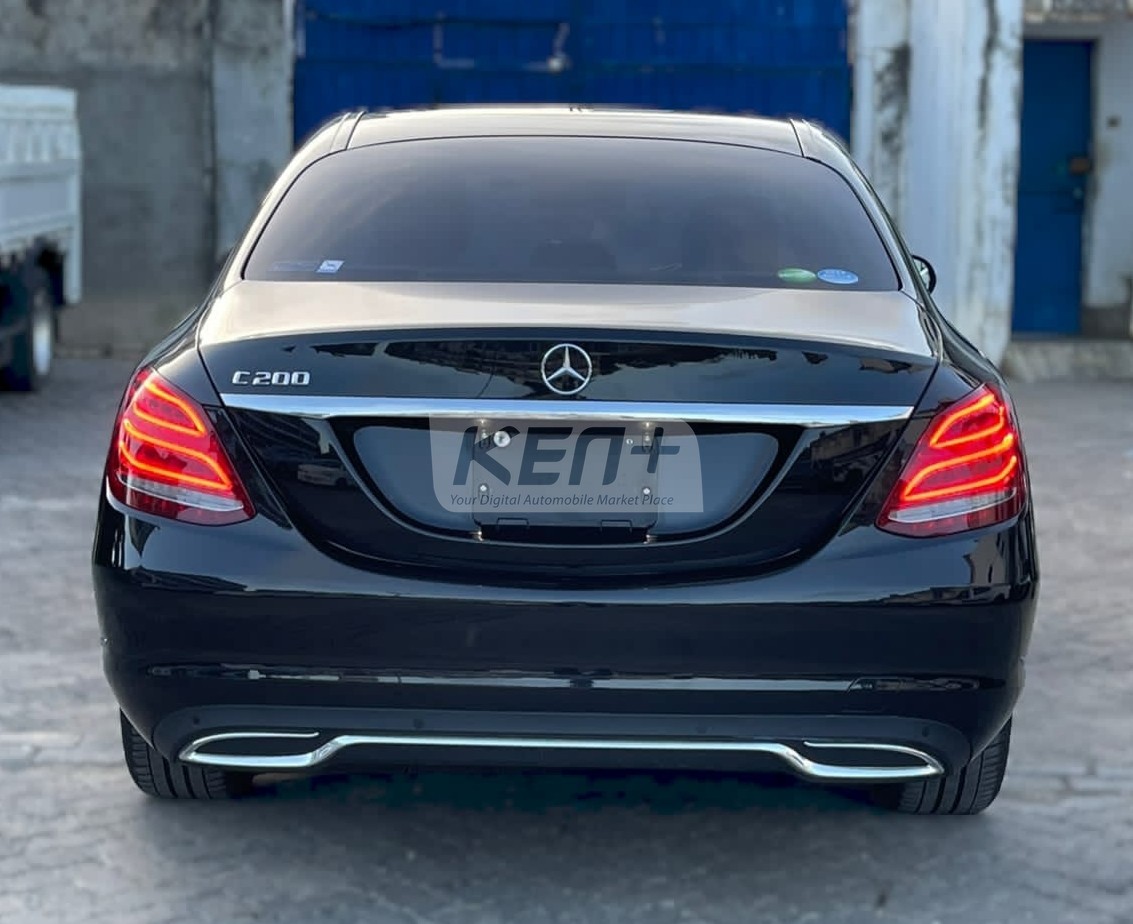 Kenplus_ke's tweet photo. Mercedes Benz C 200. 
Petrol
Automatic
2000cc
Duty Paid
Alloy Wheels
Stunning exterior. Powerful car. Luxurious. 
Call / WhatsApp: 0709322222 https://t.co/1J7k9Hsch9