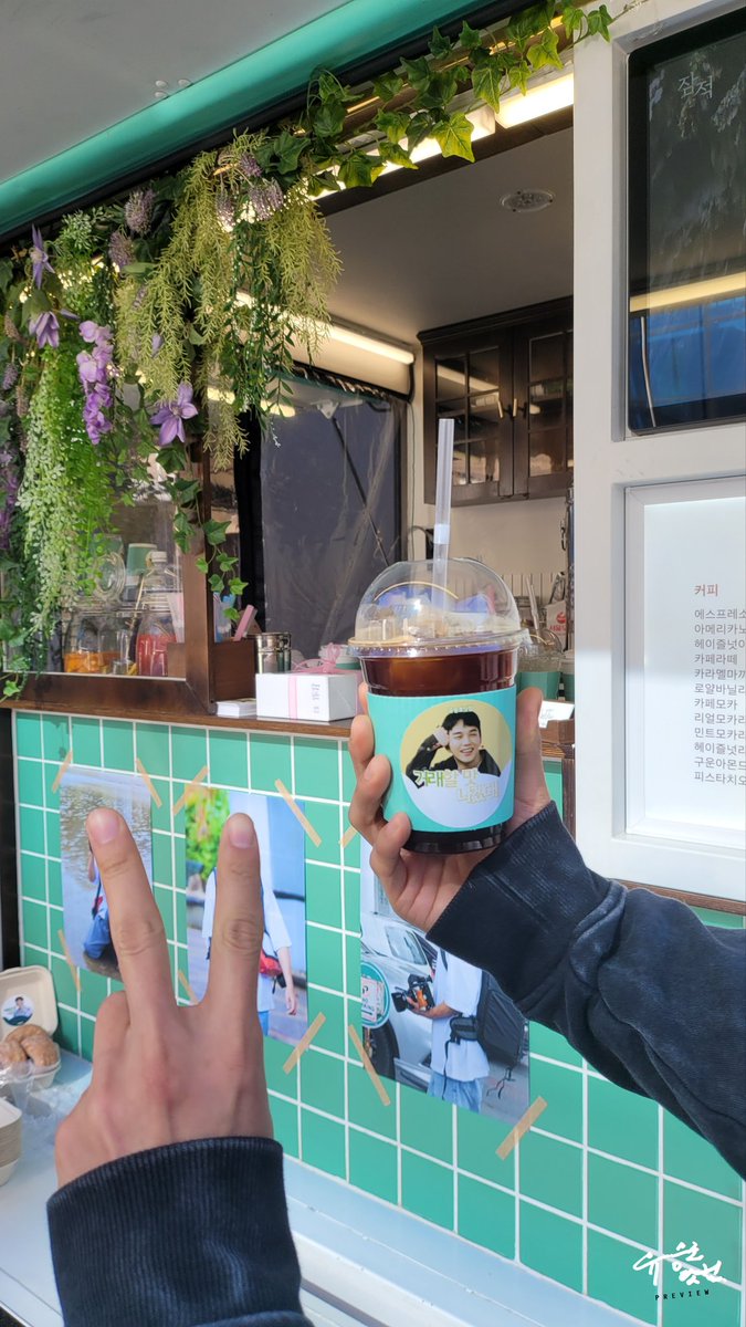 actoryoocom's tweet photo. 재작년 여름 이후 오랜만에 배우님의 차기작 소식을 듣고 기쁜마음으로 준비했습니다☺️ 배우님께 응원하는 마음이 잘 전달 됐길 바래봅니다💕

손사진 몇장 더 추가로 올리며 후기를 마무리할까 합니다 :) 모두 즐거운 설 연휴 되세요🙇‍♀️

#유승호 #YooSeungHo #유승호닷컴 https://t.co/Bl73JQuP2O